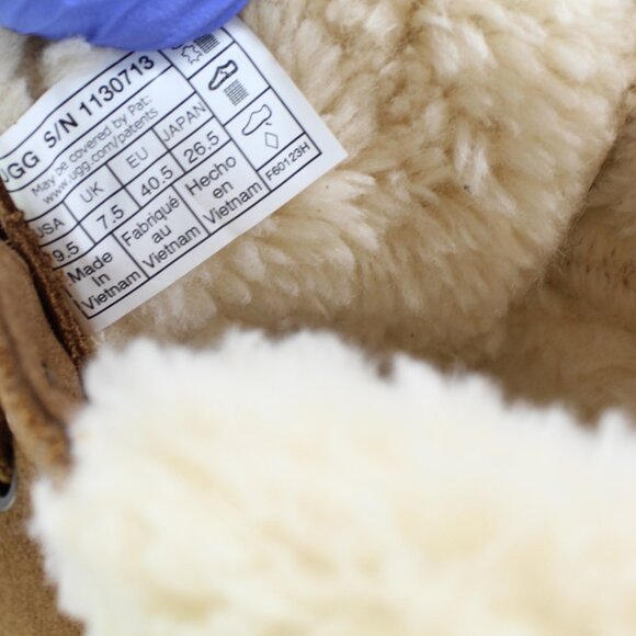 NEW UGG Romely Suede Boots- US 9.5 - Picture 11 of 14